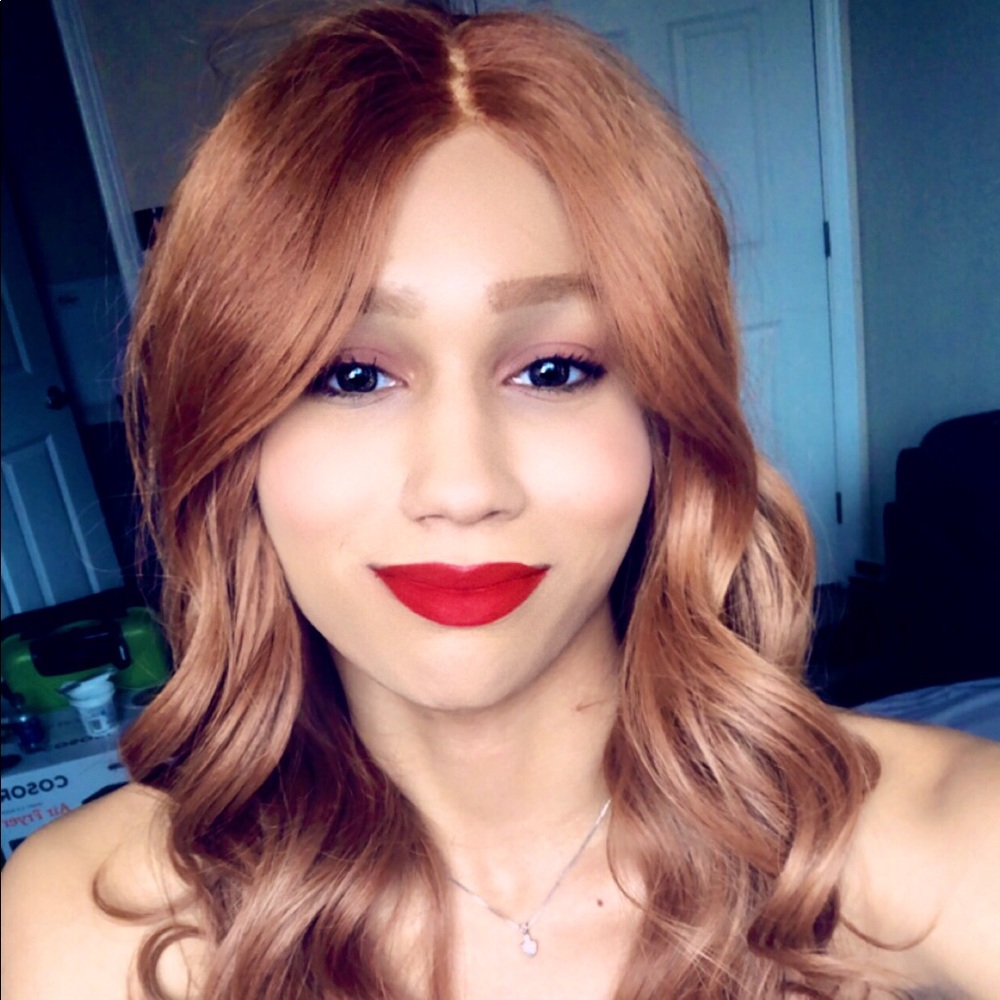 Meet your Posher, Katrina